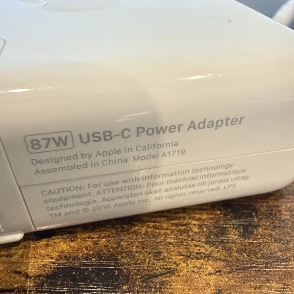 Apple genuine 87w